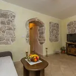 Velenik D&i פורץ